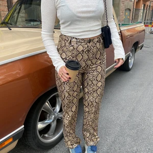 Läderbyxor - Faux läderbyxor från Gina Tricot, passform S-M