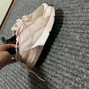 Skor - Säljer de priset kan diskuteras om ni vill sänka lite isf lite