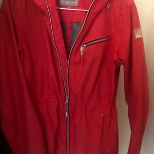 Everest miccileni Bondelid jacka medium - 1: strl 36 85kr 2: Everest strl 40, 75kr 3: strl S 60kr