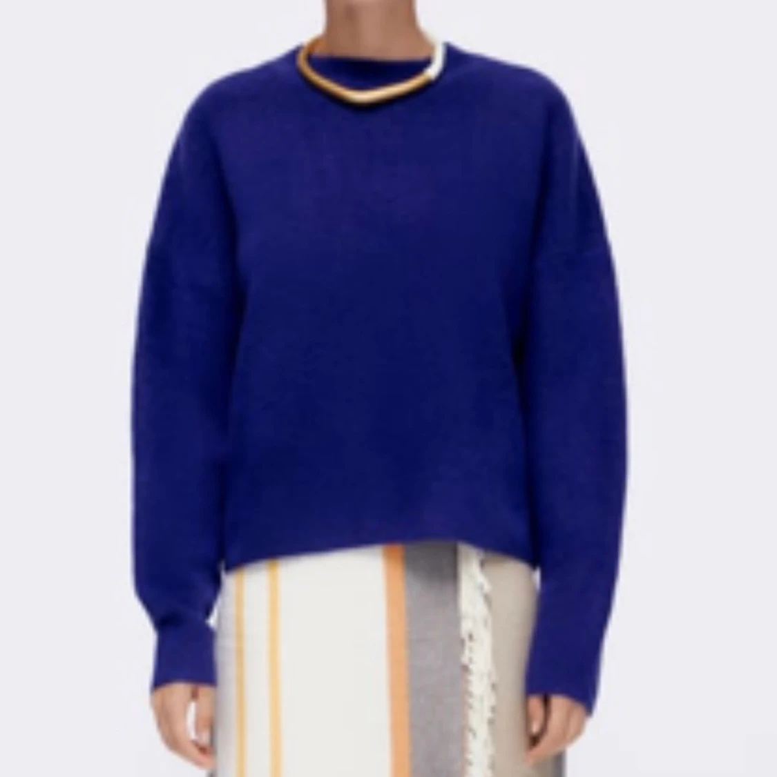 Blå stickad tröja  - 91