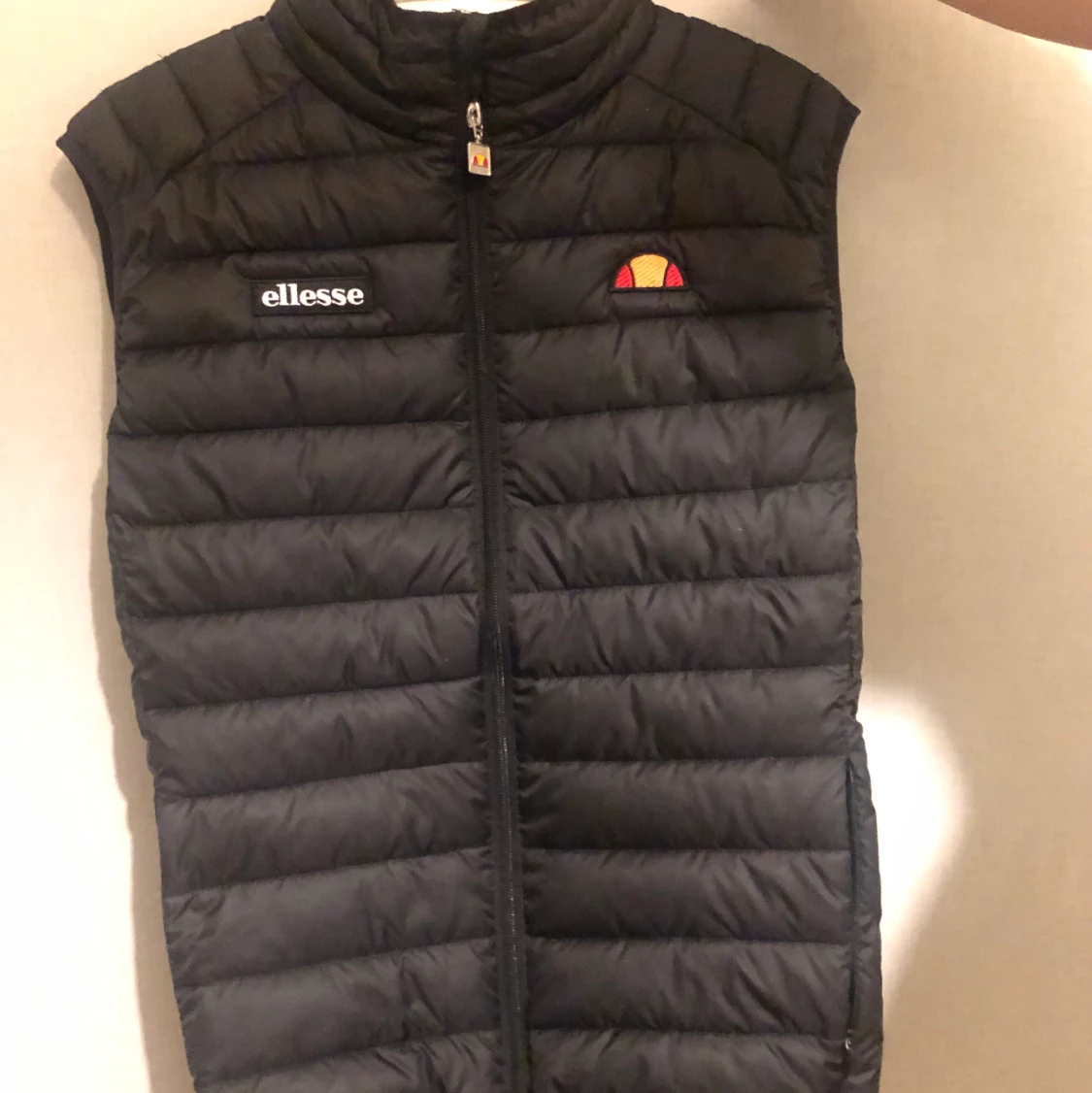 Ellesse väst stl. M