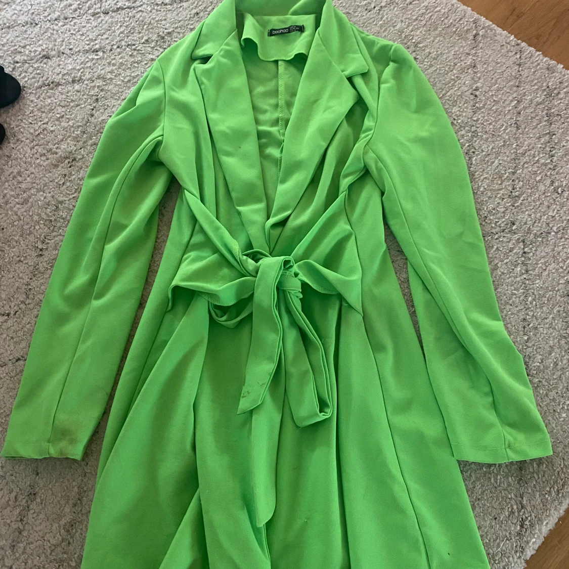 Limegrön blazerkläning 