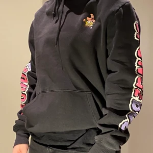 Hoddie strl M - Svampbob hoodie från hm 