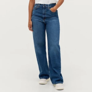 Levi’s jeans - Levi’s jeans high loose, säljer för att jag inte får någon använding av de. Nypris 1349kr💕