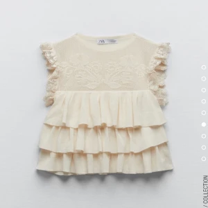 Topp - Fin zara topp, säljer pga att jag inte har fått användning av den. Ny skick. Köparen betalar för frakten