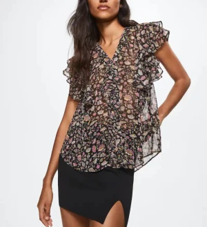 Mango blus - Jättefin oanvänd blus ifrån mango!