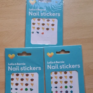 Nagel-klistermärken Djur🌞 - Här har jag tre st kartor m små klistermärken till naglar 🌞 i en är det några som är tagna,de andra är orörda 🌞 Pris 5 kr för alla plus frakt 16 kr 🌞 Swish finns 🌞 vid frågor kontakta mig 🌞 Anki 