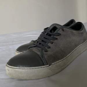 Relativt använda gråa lanvin skor som jag dessvärre inte har box eller kvitto till längre, därav det billiga priset. 😁