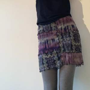 Lila mesh kjol från Urban Outfitters. Är lite för stor på mig, säljer därför. Det står att den är XS, men   den passar även S. 