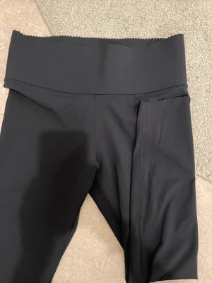 Träningstights  - figursydda träningstights i storlek 38 ❤️Från hm du fått för frakten