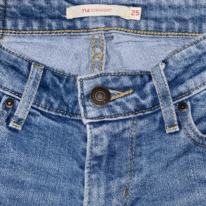 Ljusblåa jeans - 🦋 Ljusblåa jeans  🦋 Stl 34 🦋 Low-waist 🦋 Stl 100kr