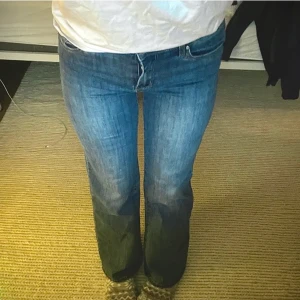 Jeans - Mid Waits snygga jeans! 