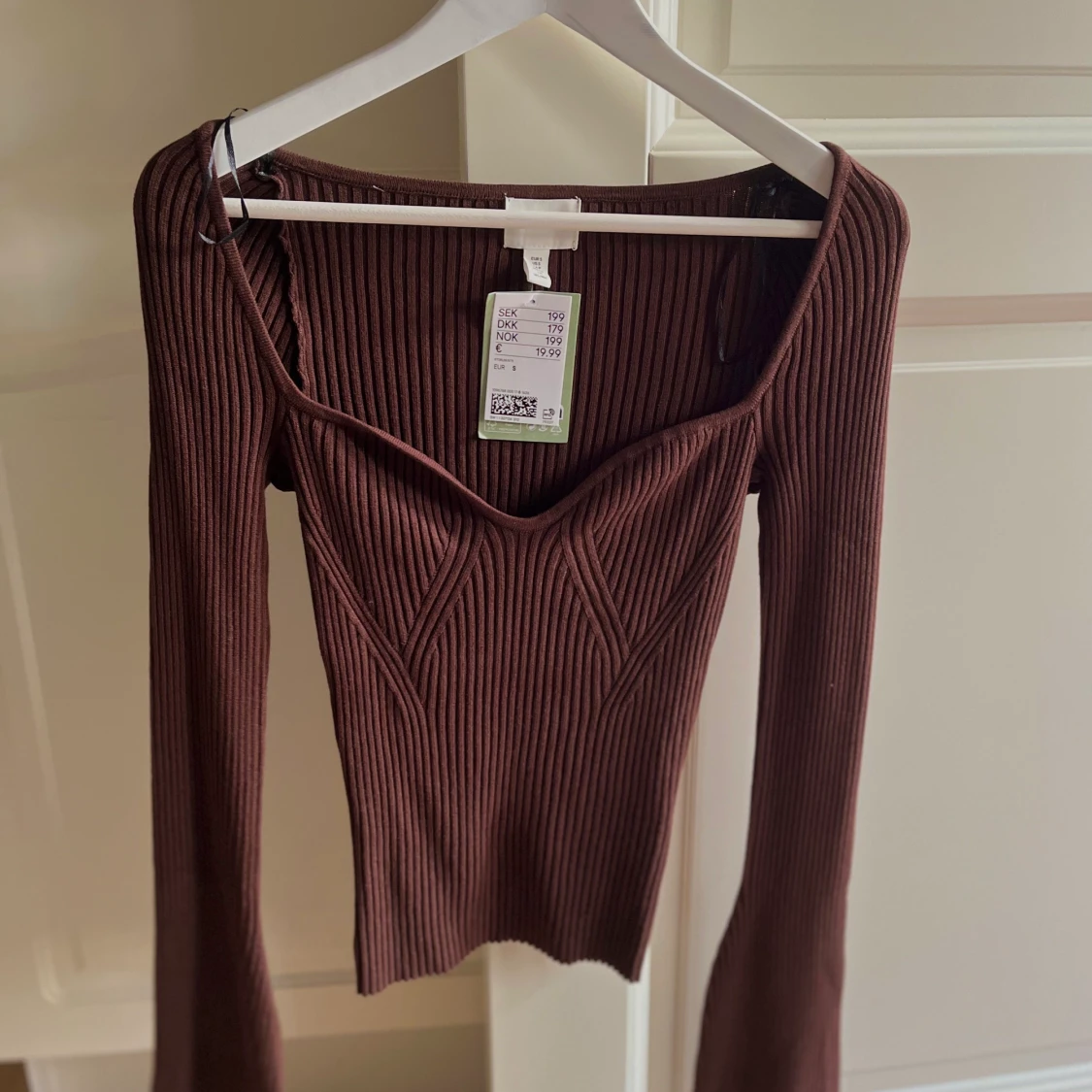 Stickad brun topp från H&M  - 90