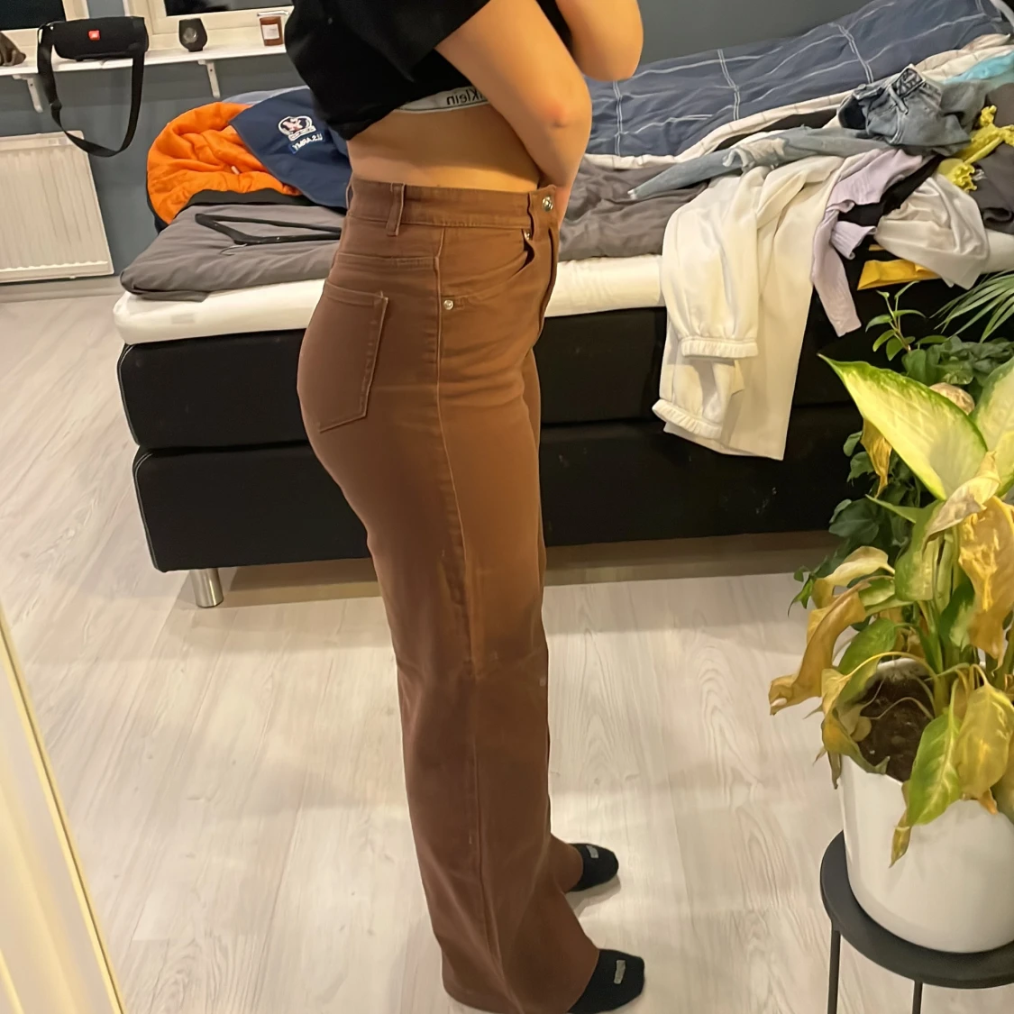 Bruna jeans från H&M  - 90