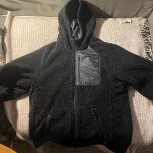 Nike SB jacka - Nike skateboard jacka, knappt använd