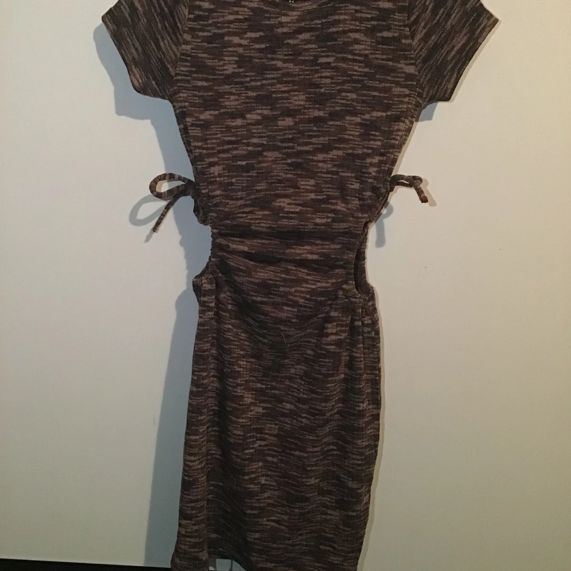 Oanvänd skitfin klänning