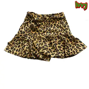 Leopard kjol från Zara i storlek small(36-38)🍂