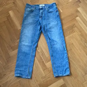 Pull & bear ljusblå straight vintage jeans Riktigt snygga  