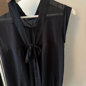 Blus  - Fin svart blus från zara i xs❤️