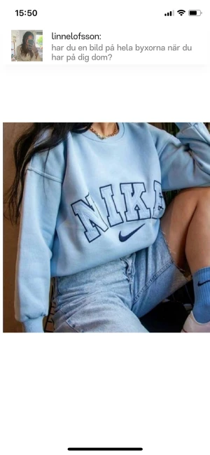 Vintage nike-sweatshirt - Säljer denna superpopulära nike-sweatshirten i storlek S. Skulle dock säga att den passar XS-L beroende på hur man vill att den ska sitta. Den har stor och boxig passform (första bilden är lånad, men det är exakt samma tröja). Knappt använd så i nyskick.