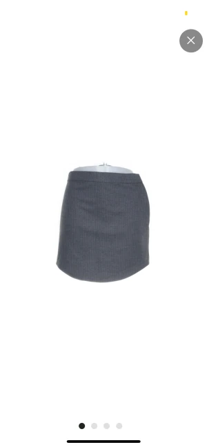 HELT NY ZARA KJOL - Ny Oanvänd Zara Kjol i storlek S. Nypris 299kr. 