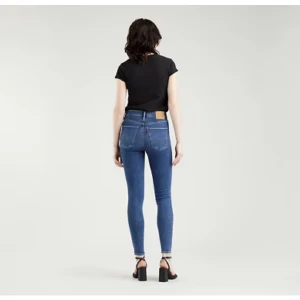 Levis jeans - Mile high jeans från levis. Köpta för 1349kr. Pris kan sänkas vid snabb affär.