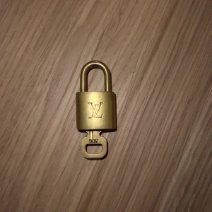 Lv lås - Lv lås i fint skick, bara legat på hyllan här hemma