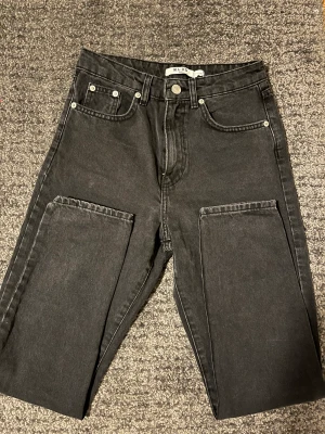 NA-KD jeans  - Black denim NA-KD, size 34