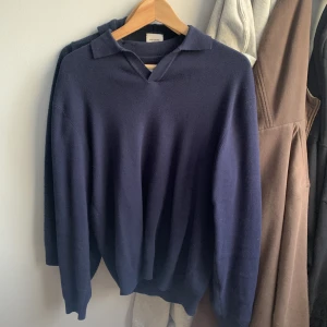 Långärmad tröja med krage - Tröja från volt