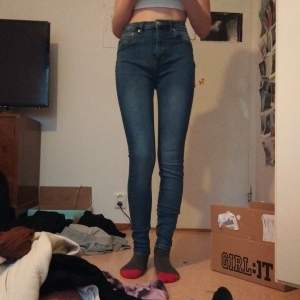 Blåa jeans storlek S 