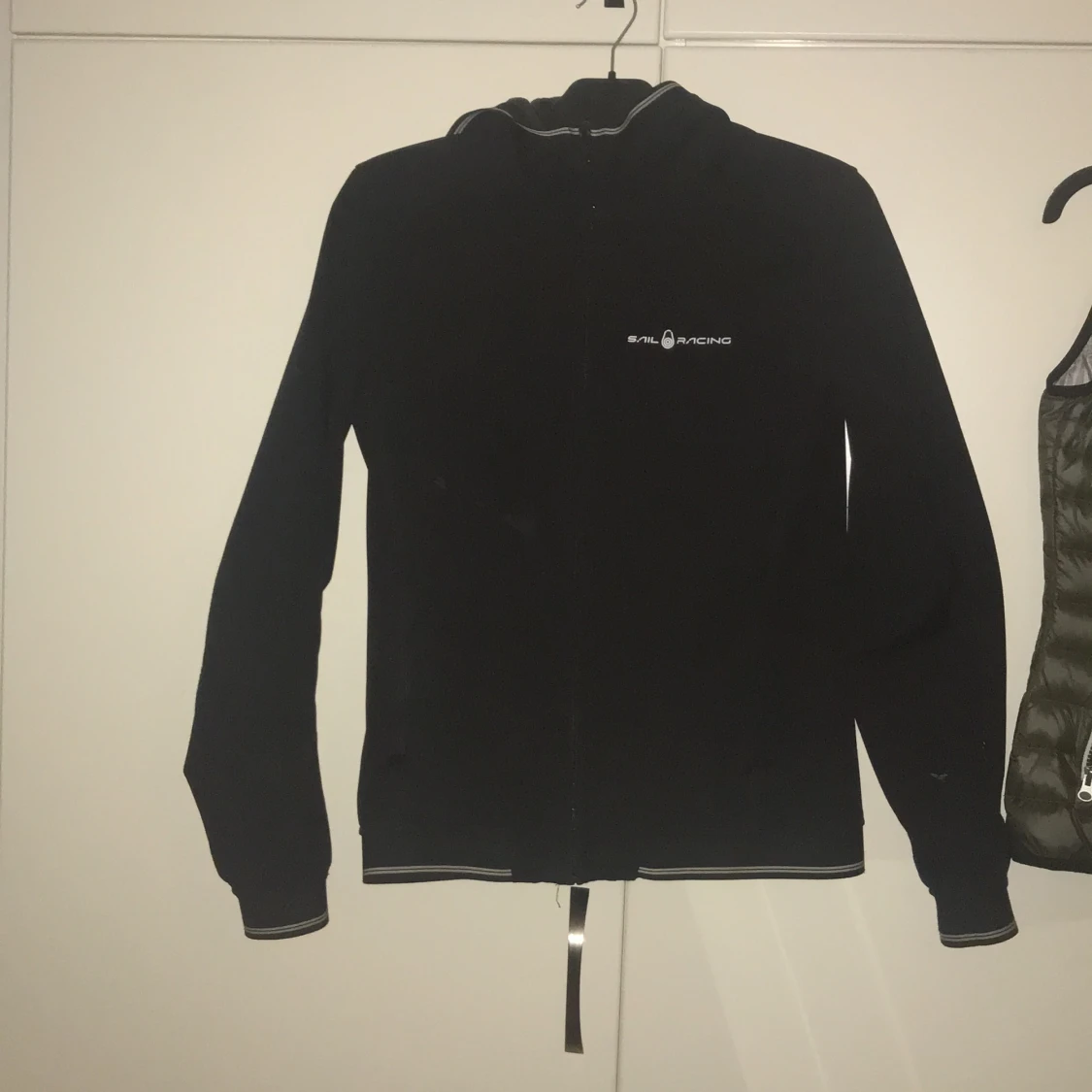 Säljer denna jacka - 90