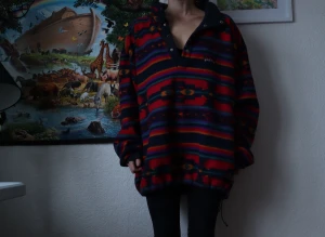 Fleecetröja - Oversized fleecetröja med mönster