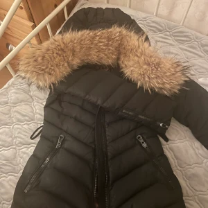 Jacka Hollies  - Jacka i gott skick! 