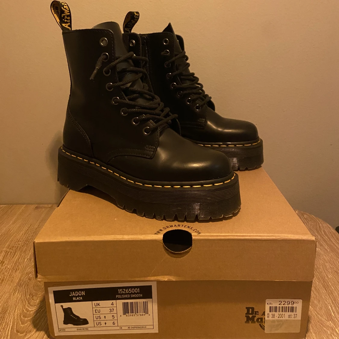 Dr. martens
