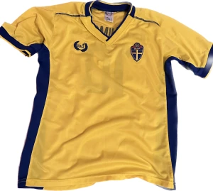 Sverige fotbollströja - Fotbollströja med Ibrahimovic på ryggen.   Kan skickas - köparen står för frakten 