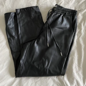 Skinnbyxor från Nakd i storlek 38! - 💕