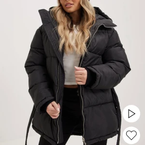 Jacka från Nelly - Superfin jacka från Nelly, i storlek 34💕 Nypris 800!