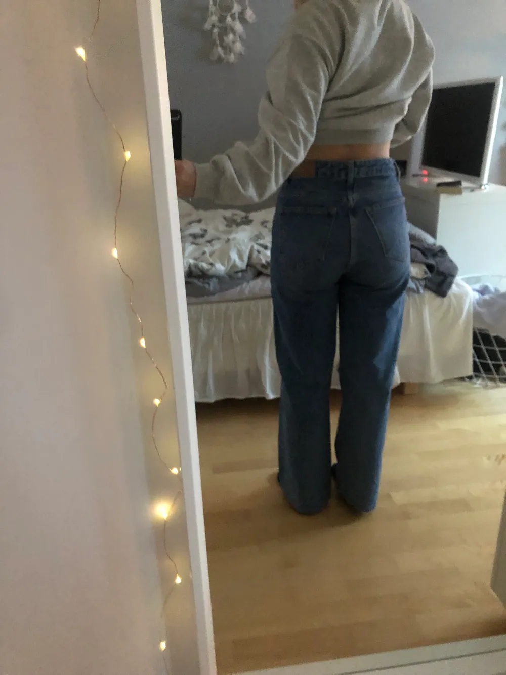 Jeans i strl S, är 163cm lång! Möts i Tullinge . Jeans & Byxor.