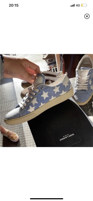 saint laurent sneakers - tja säljer mina saint laurent skor,riktigt sköna o snygga!