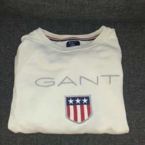 Gant sweatshirt - Säljer en gant sweatshirt i storlek M, superbra condition