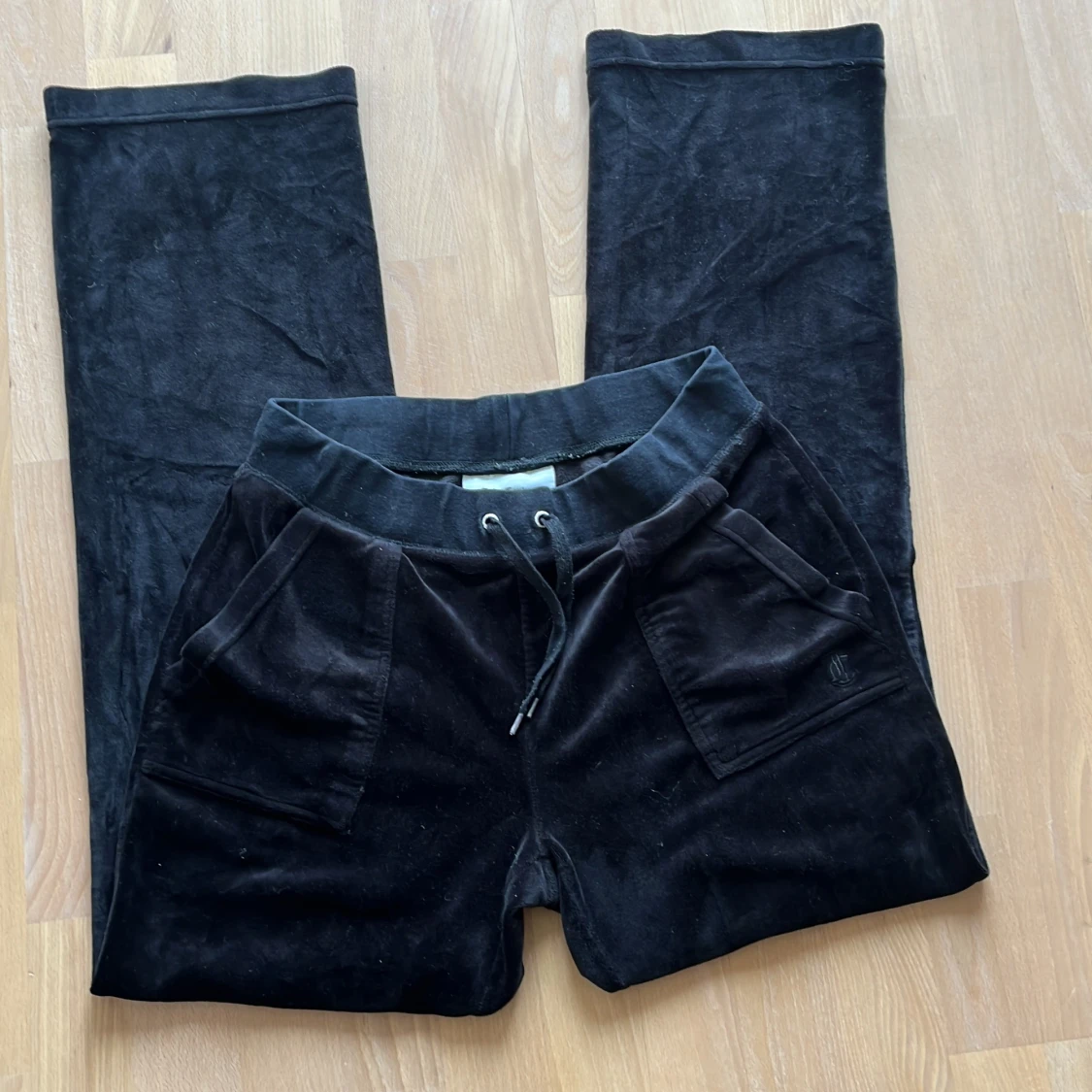 juicy couture svarta byxor