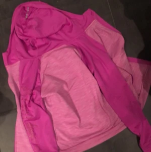 Sport affär  -  Den är rum och bra tillfällen när det blåser