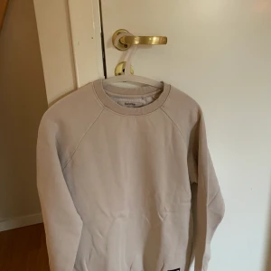 Bherska sweatshirt - Bershka sweatshirt i bra skick. 