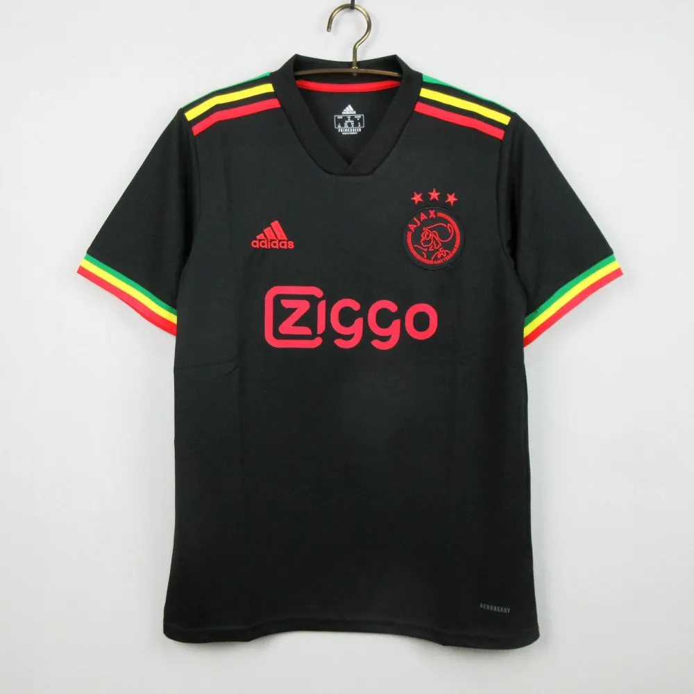 Frankrike tröja storlek M Ajax bob marley storlek M 350kr/st. T-shirts.