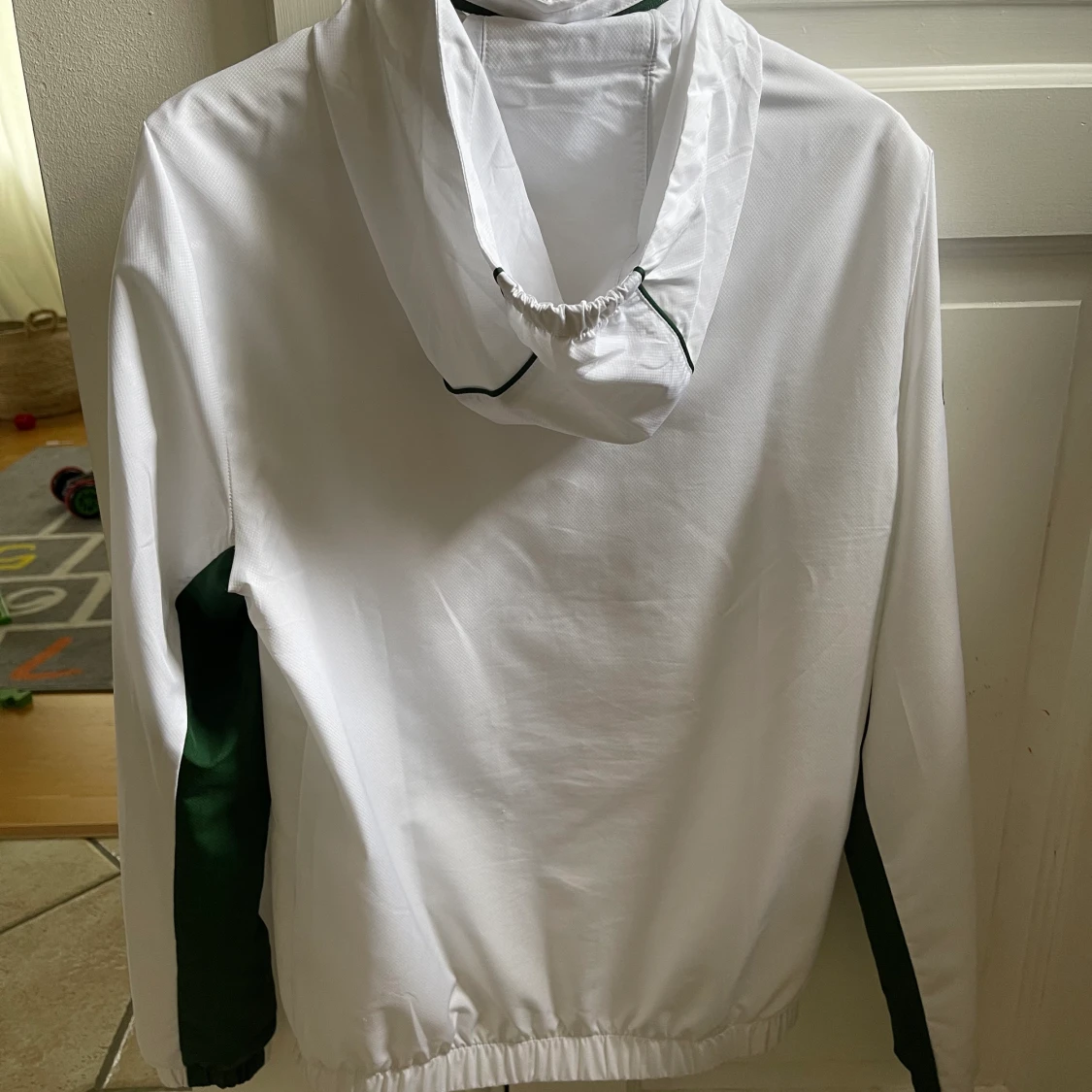 Lacoste tröja/ överdragsjacka!  - 91