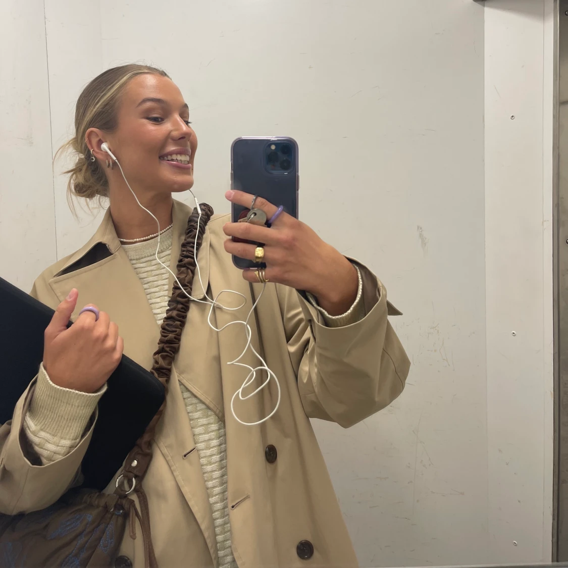 Oversized trenchcoat 