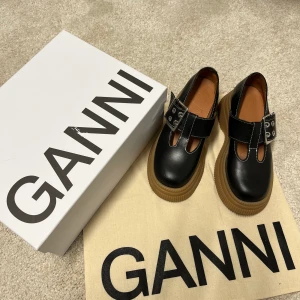 Ganni shoes  - Size : 36  Condition is very good.  Almost new one. 
