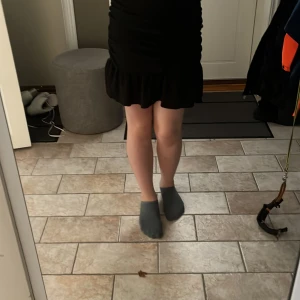 Söt svart Ginakjol - Skriv ifall fler bilder behövs Helt oanvänd och aldrig tvättad