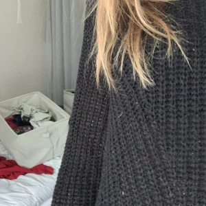 Svart stickad - Jättesöt svart långärmad stickad tröja🖤