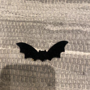 Halloween fladdermus hårspänne/ hairclip  - Halloween hårspänne fladdermus 🦇 alt/goth 15kr +frakt 